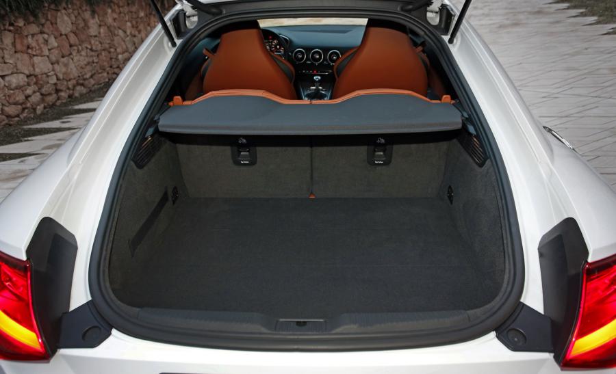 Багажник Audi TT Coupe 2.0 TDI Ultra (8S) 2014 года  (WW) (фото 11 из 15)